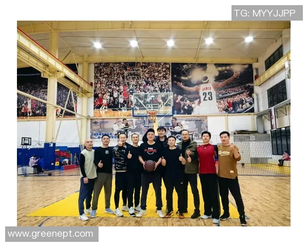 寻找热爱篮球的年轻才俊加入我们的球队共同追逐梦想与荣耀